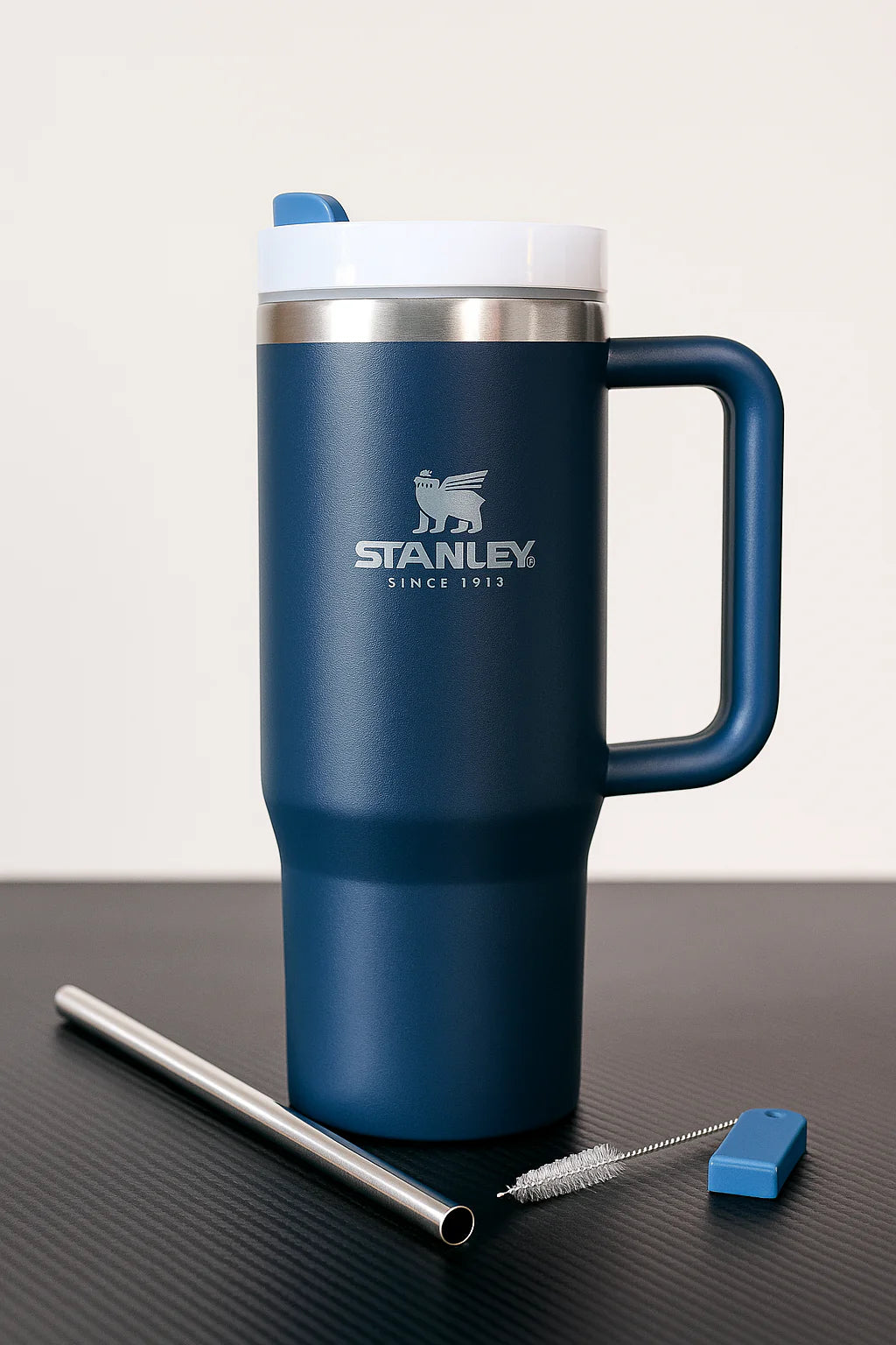 Stanley Classic Navy Stainless Steel Travel Tumbler with Handle – 40oz