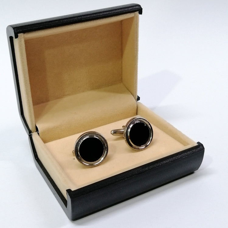 Elegant Men’s Black Accessory Set – Watch, Cufflinks & Ring